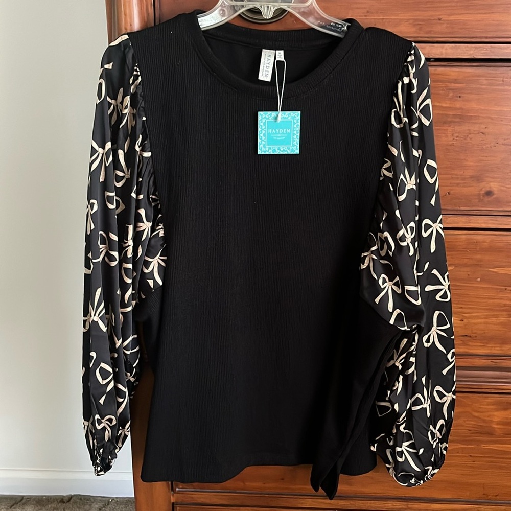Brand new dressy blouse